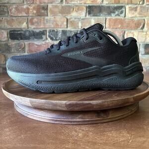Brooks Ghost MAX Women's 11.5 Men's 10 Triple Black Road Running Sneakers Shoes